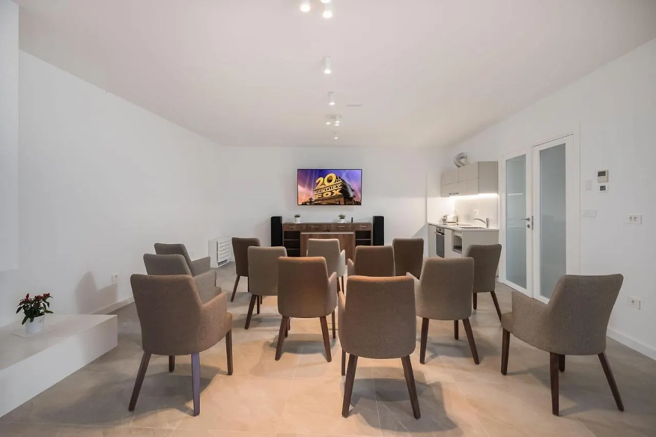 Villa Vines, Modern Luxury In Serene Seclusion Croatia