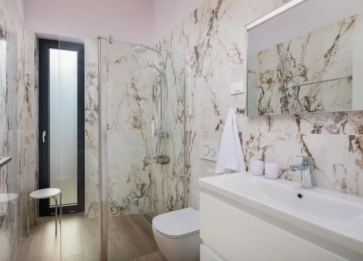 Villa Vines, Modern Luxury In Serene Seclusion Croatia