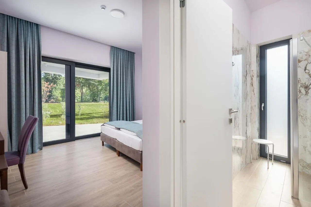 Villa Vines, Modern Luxury In Serene Seclusion