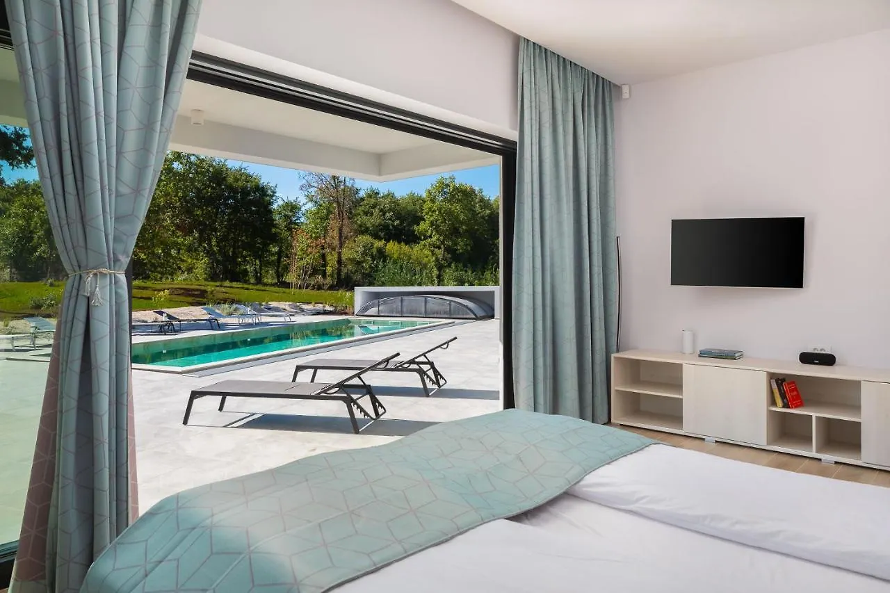 Villa Vines, Modern Luxury In Serene Seclusion Croatia