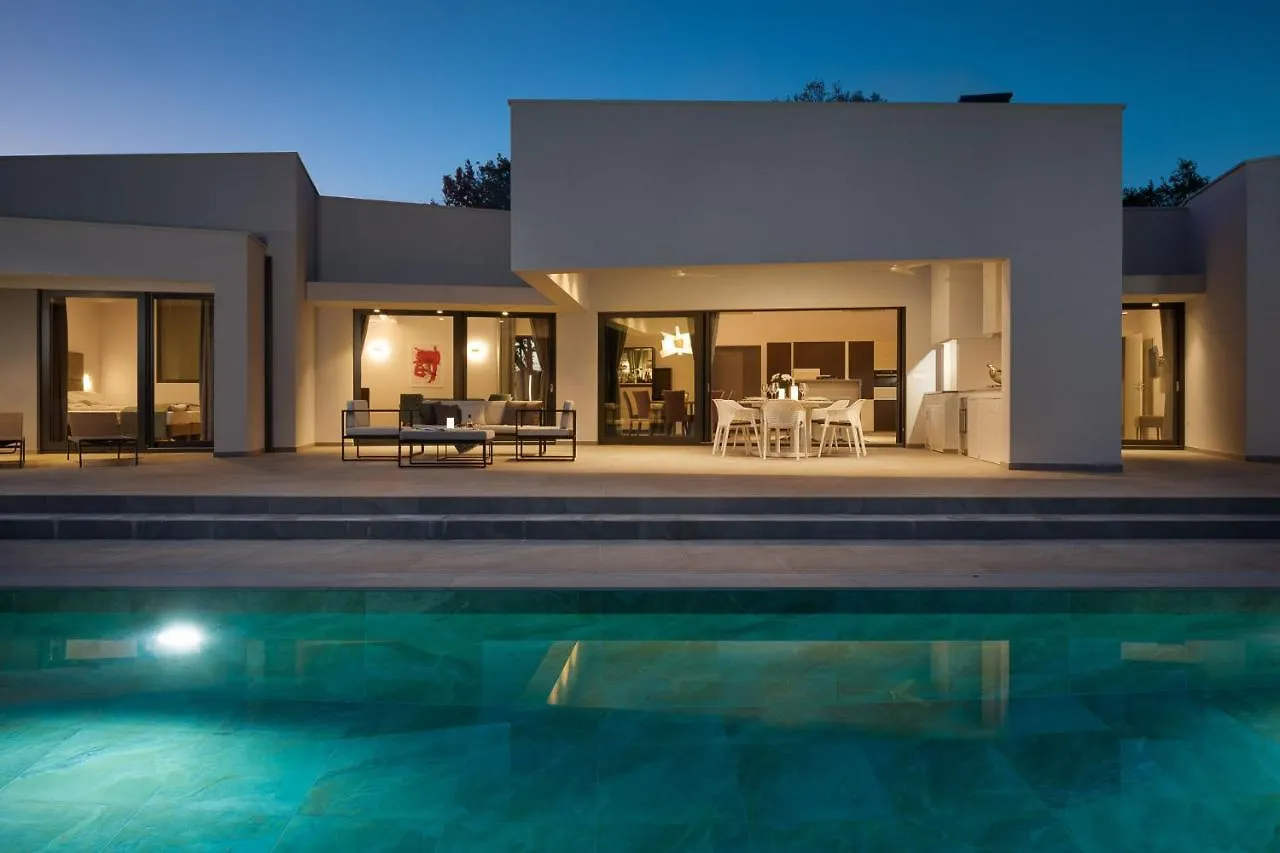Villa Vines, Modern Luxury In Serene Seclusion 0*, Svetvincenat Croatia