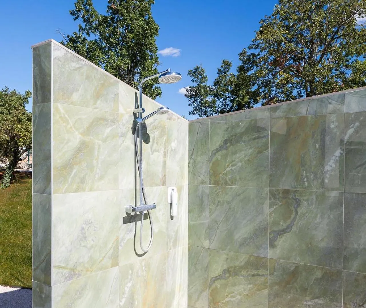 Villa Vines, Modern Luxury In Serene Seclusion Croatia